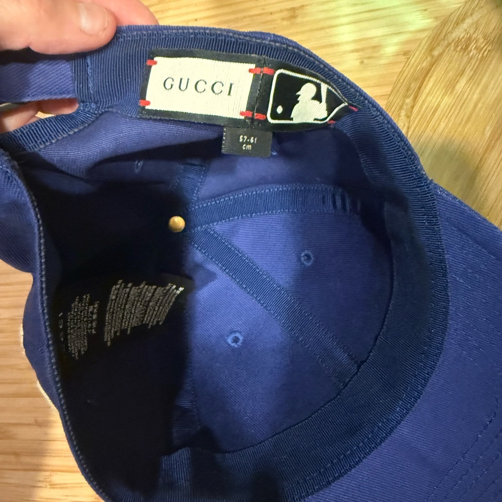 Gucci Royal Blue Cap with Embroidered Butterfly - Picture 7 of 11